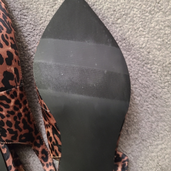 Torrid Betsey Johnson Leopard Pointed Heels - Picture 9 of 9